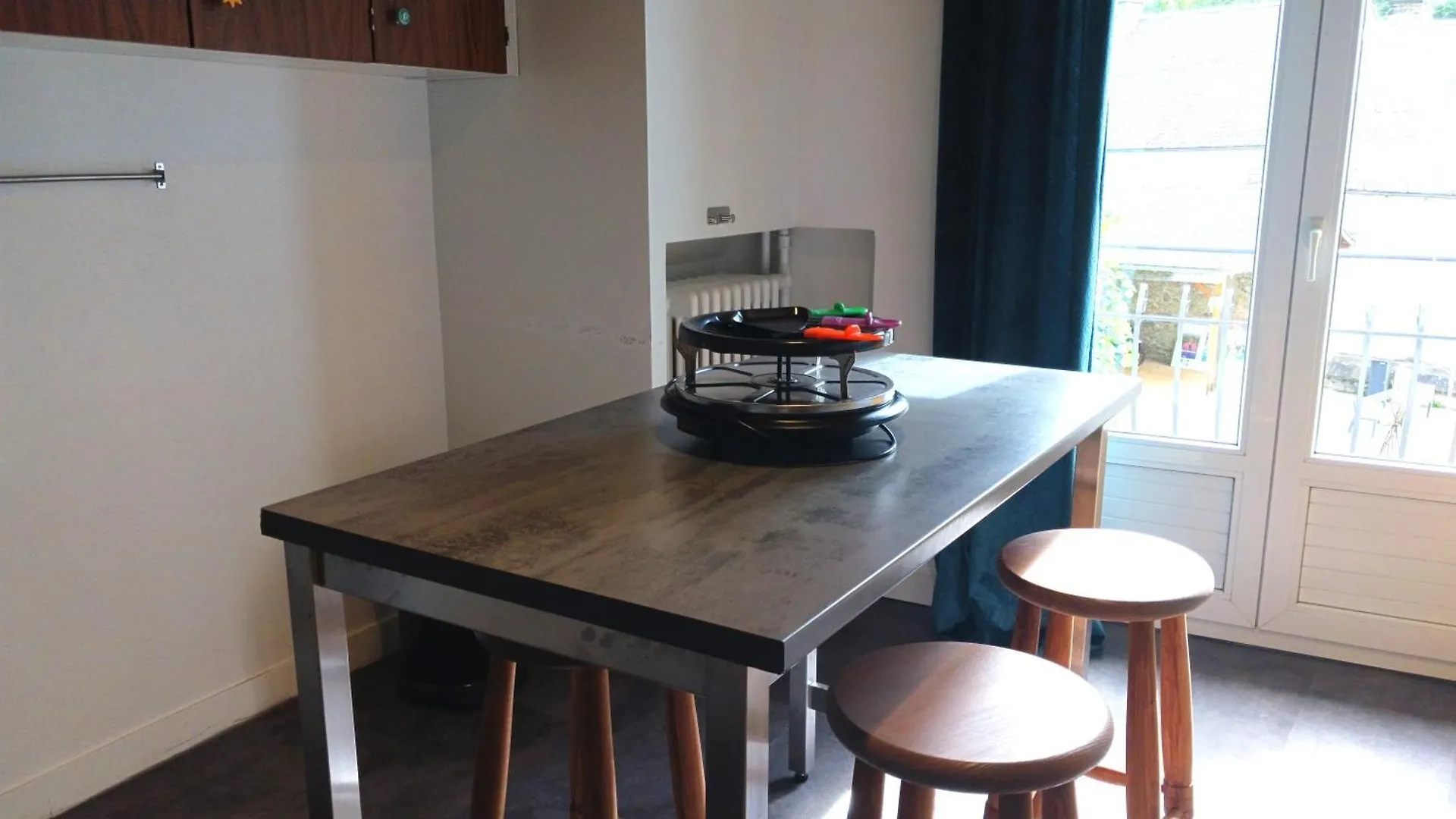 Gite Garden For 3 Apartment Orcival